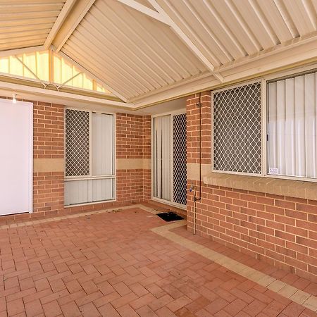 City Heights Perth Exterior photo