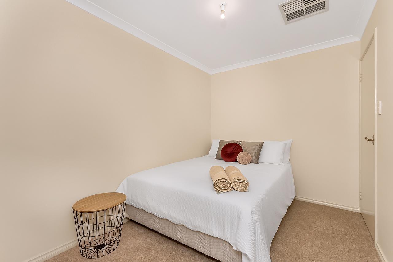 City Heights Perth Exterior photo